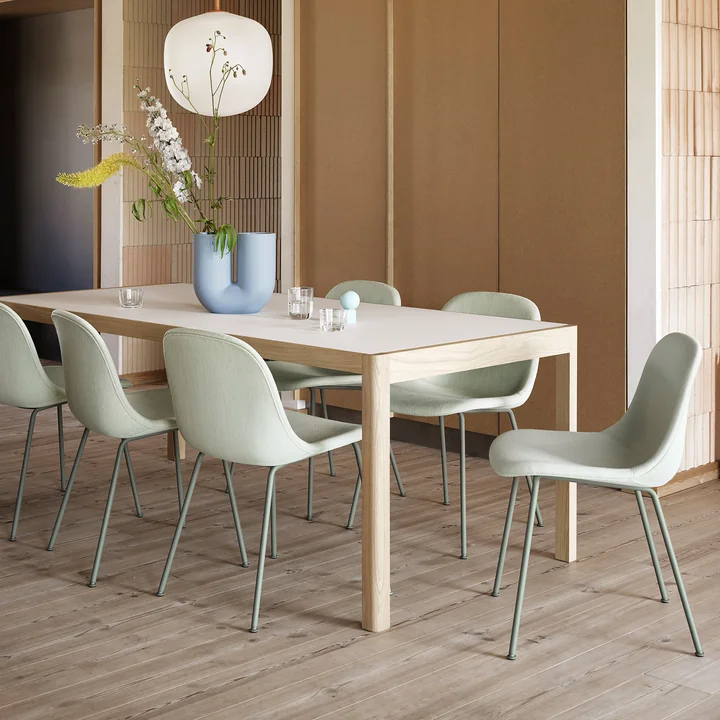Workshop Dining table 200 x 92 cm from Muuto in oak / linoleum warm grey