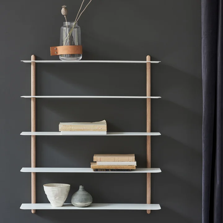 The Nivo wall shelf from Gejst with 5 shelves