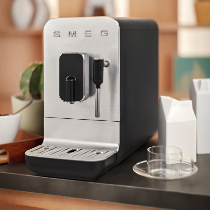 Smeg Coffee machine BCC02 Medium Connox