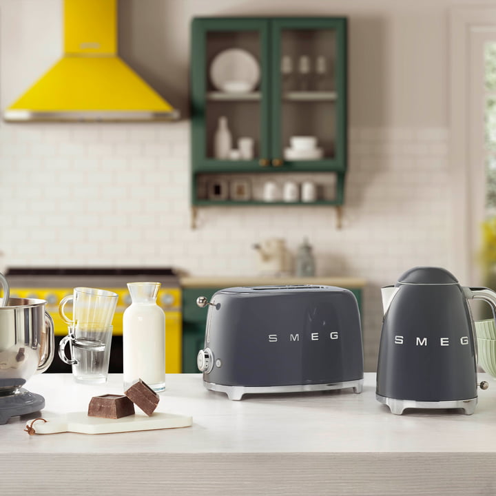 2-Slice Toaster TSF01 & Kettle from Smeg