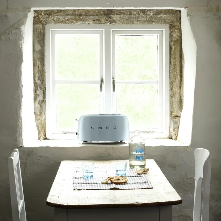 2-slot toaster long TSF02 by Smeg