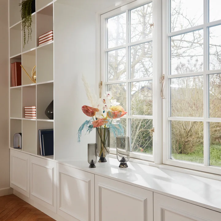 The Glacies vase from AYTM with mysterious and quiet beauty