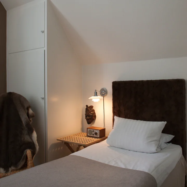 The PH 2/1 as a bedside lamp