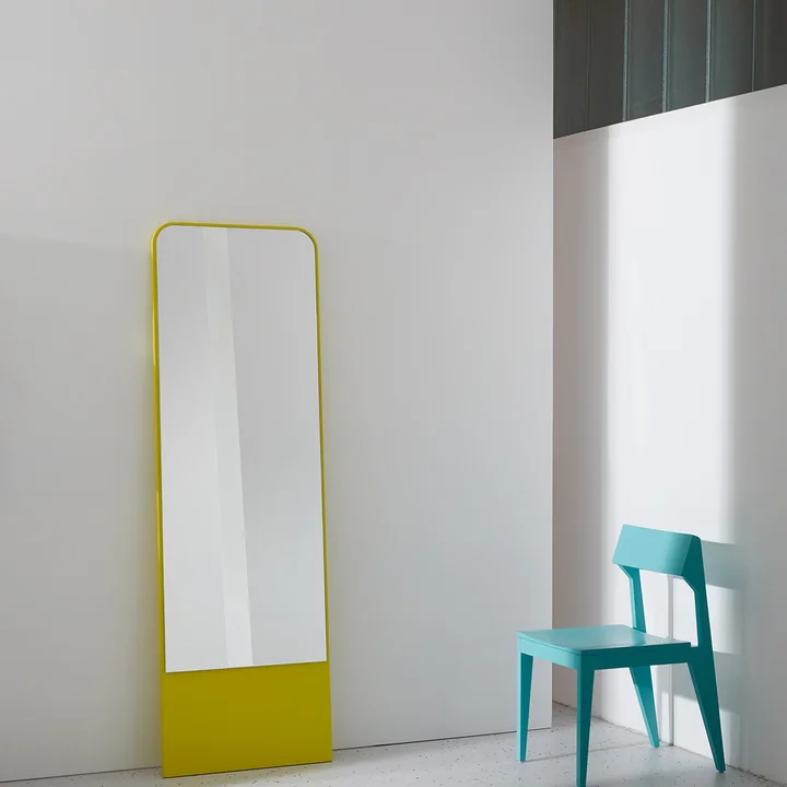 Mirrors in different colors