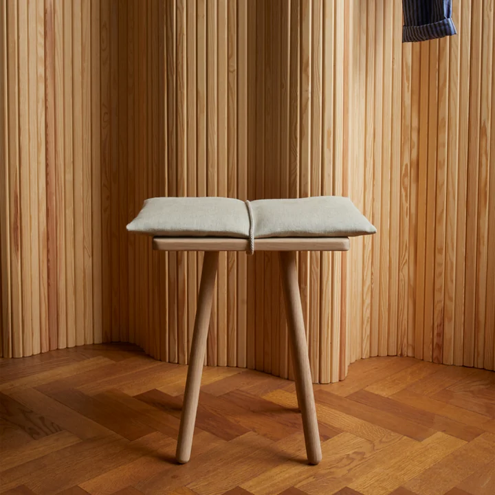 Georg Stool from Skagerak in the finish oak wood / white