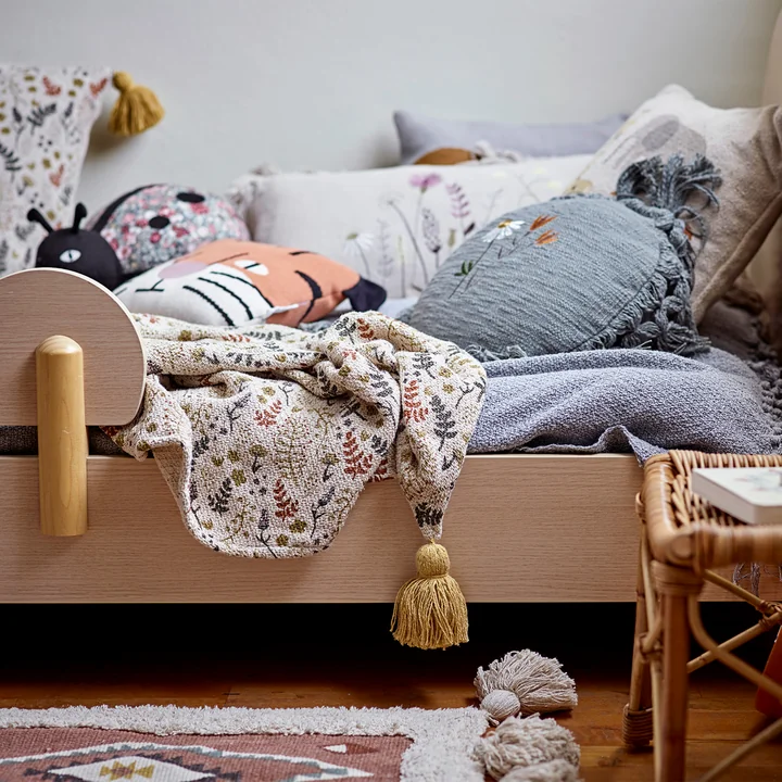 Filipa Pillow & Blanket by Bloomingville