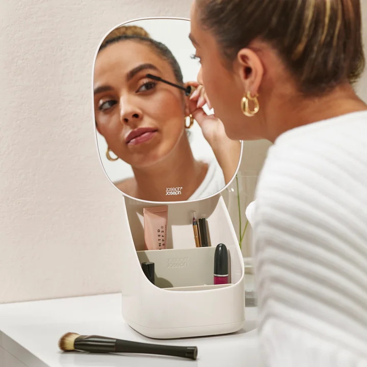 Viva Cosmetic organizer with mirror from Joseph Joseph