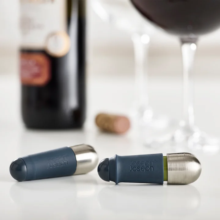 BarWise Wine bottle stopper from Joseph Joseph
