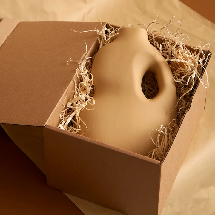 The Aura vase as a gift set