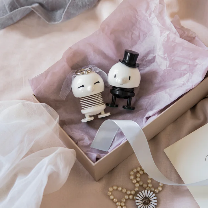 Bride & Groom Decoration figure from Hoptimist