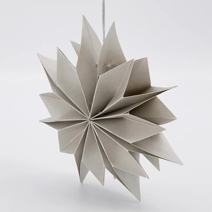 Capella Paper poinsettia from House Doctor in the color pearl