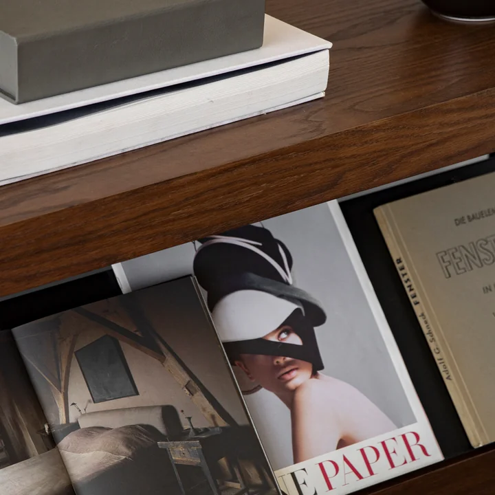 Zet Storage system with magazine rack