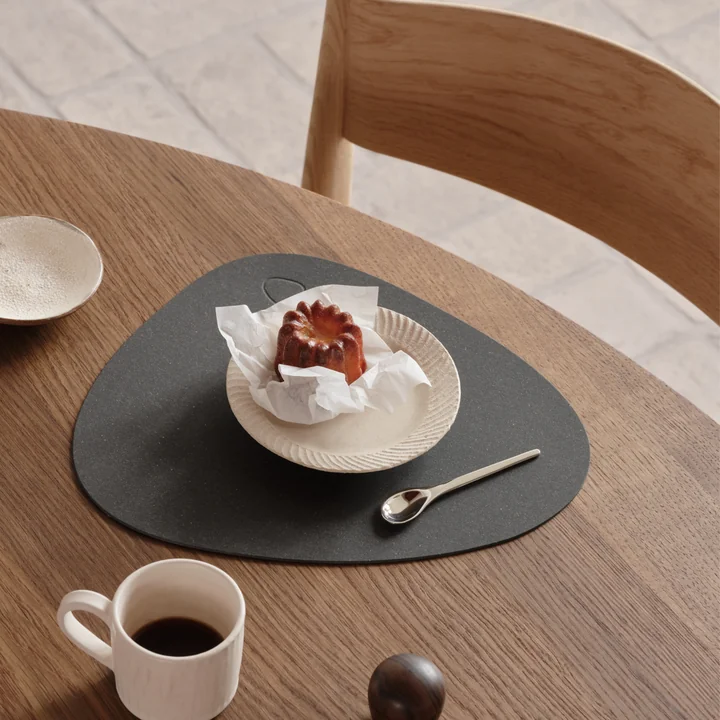 Timeless style on the dining table