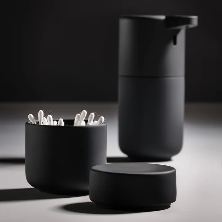 Ume Jar with lid from Zone Denmark