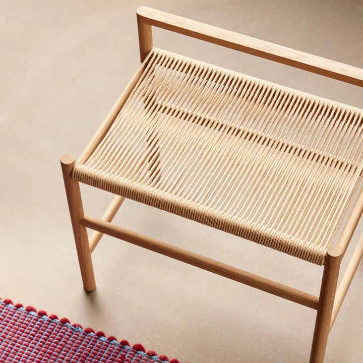 Bench seat with cord