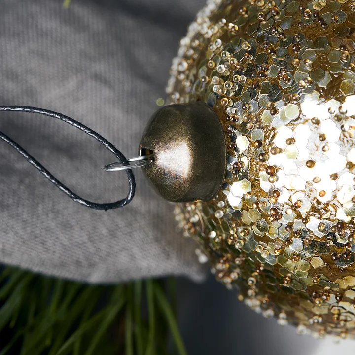Chosen Christmas tree ball from House Doctor in color gold