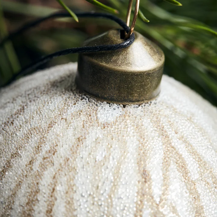 Chosen Christmas tree ball from House Doctor in color gold