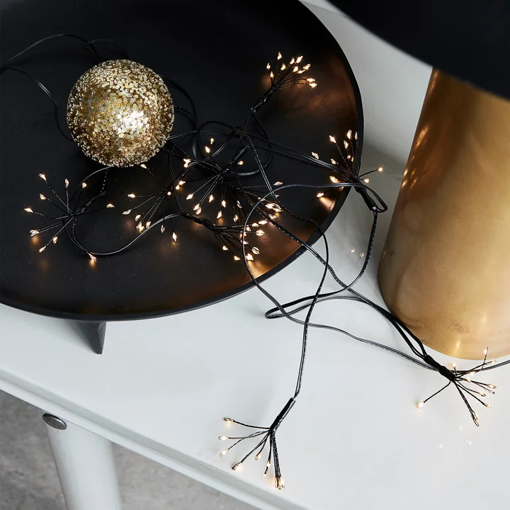 Stars fairy lights and Chosen Christmas tree ball from House Doctor