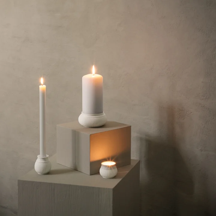 The Curve candle holder for different candles