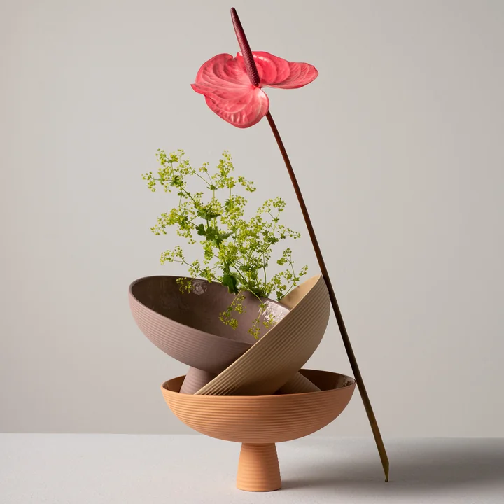 Dais Bowl with foot, stack