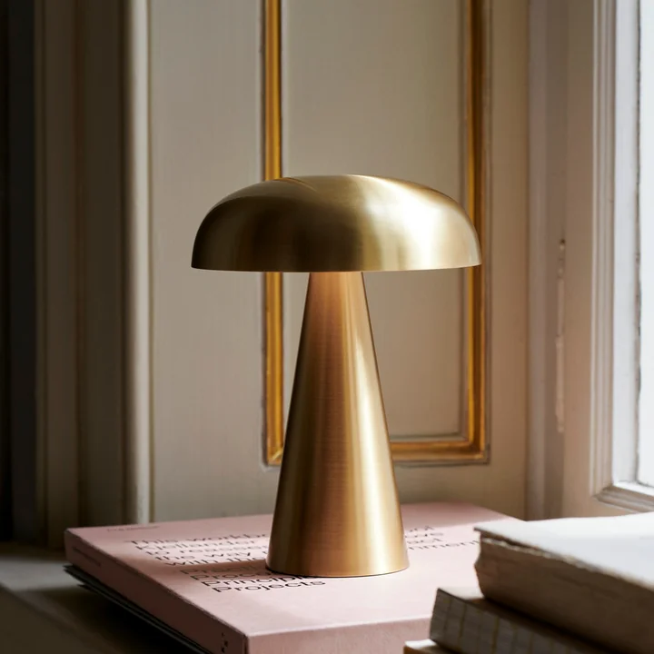 Como SC53 Battery-powered light from & Tradition
