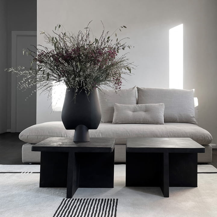 Sphere Vase Square Hexa in black and Brutus side table in black from 101 Copenhagen .