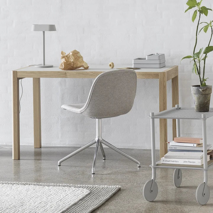 Workshop Desk from Muuto in the finish oak / warm grey