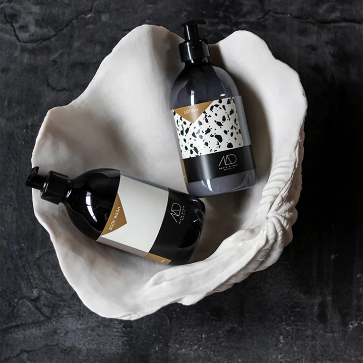 Mussel shell from Mette Ditmer