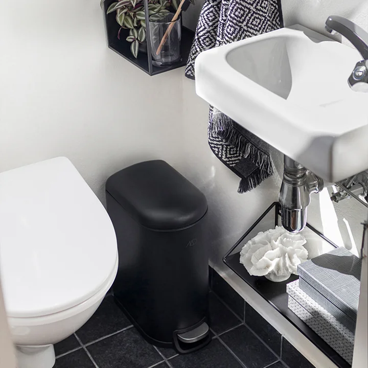 Walther Pedal bin from Mette Ditmer in black