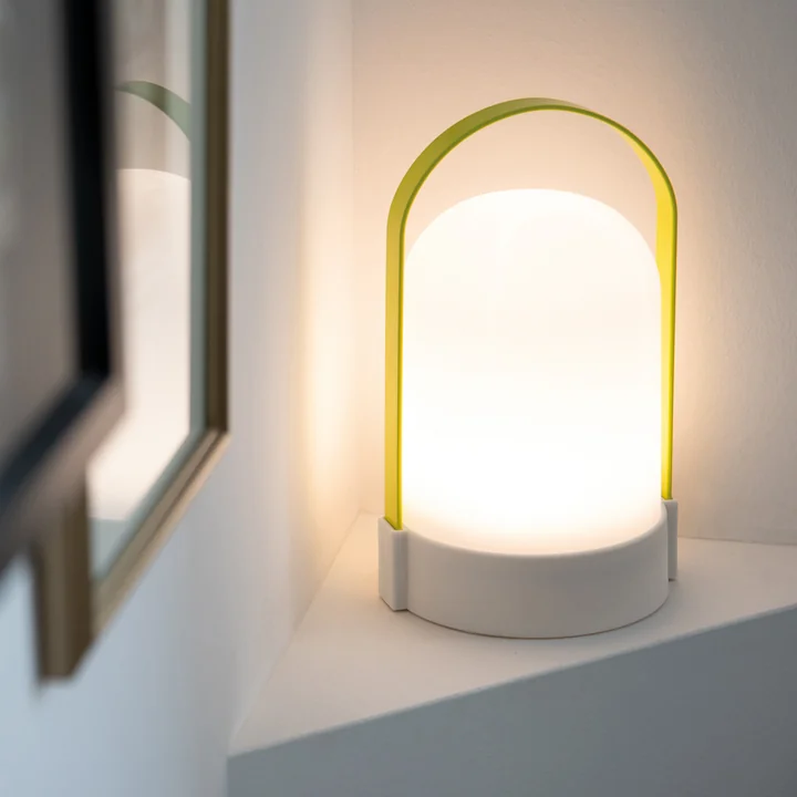 Uri LED battery light from Remember