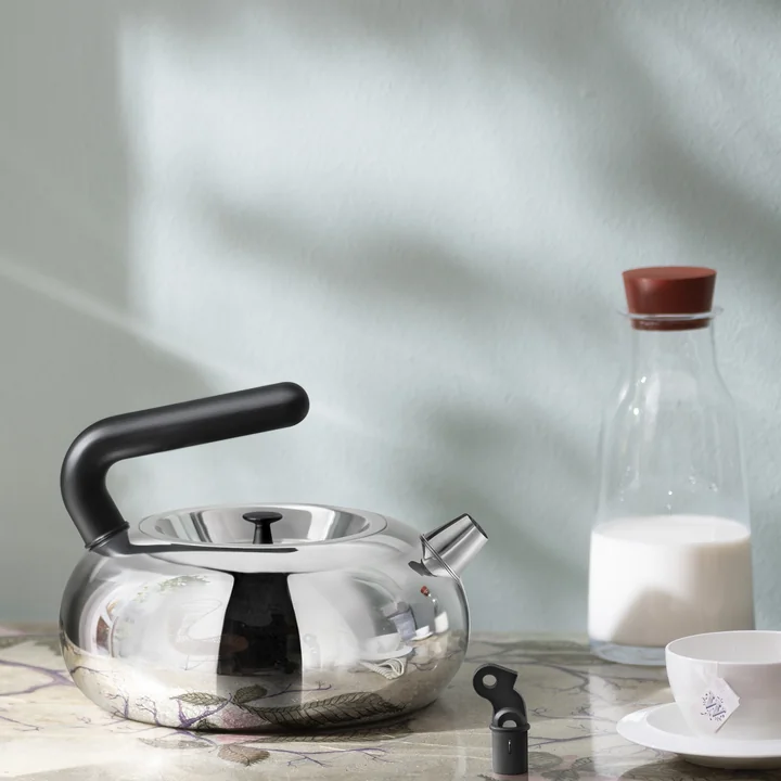 Bulbul Kettle AC100 by Alessi