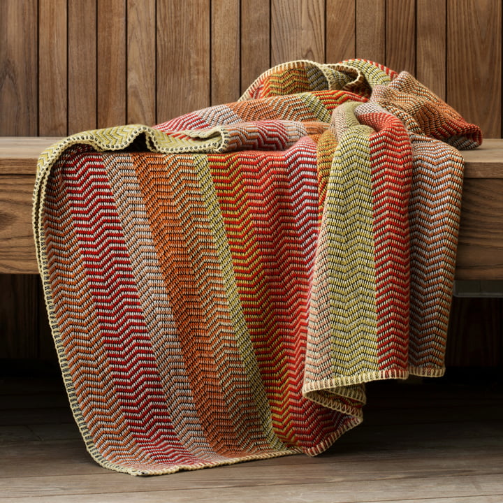 Fri Blanket from Røros Tweed in summer red