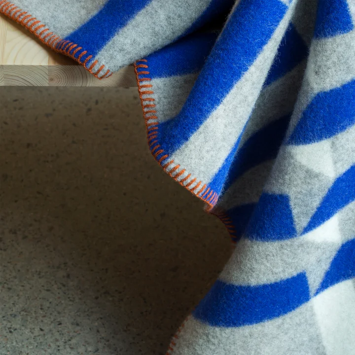 Kvam Wool blanket 200 x 135 cm from Røros Tweed in blue