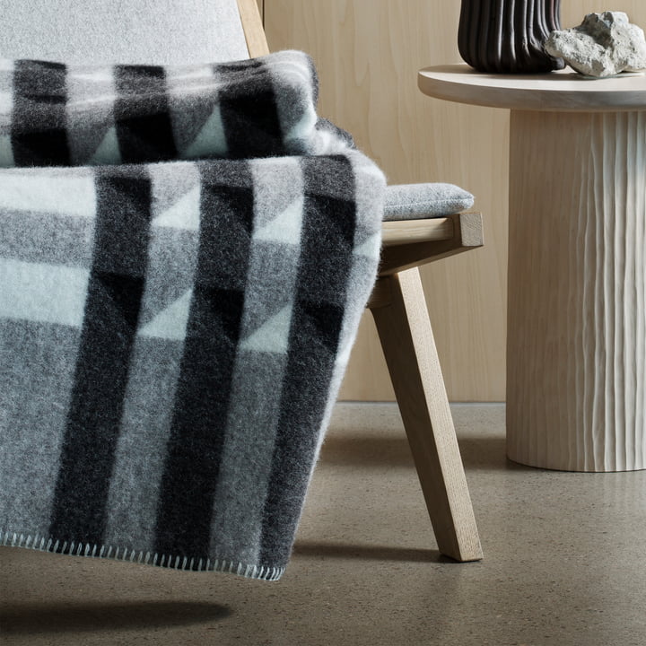 Kvam Wool blanket 200 x 135 cm from Røros Tweed in grey