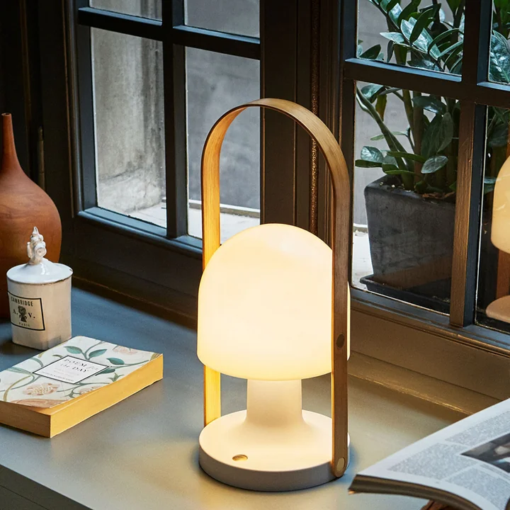 FollowMe Plus Outdoor Battery LED table lamp from marset