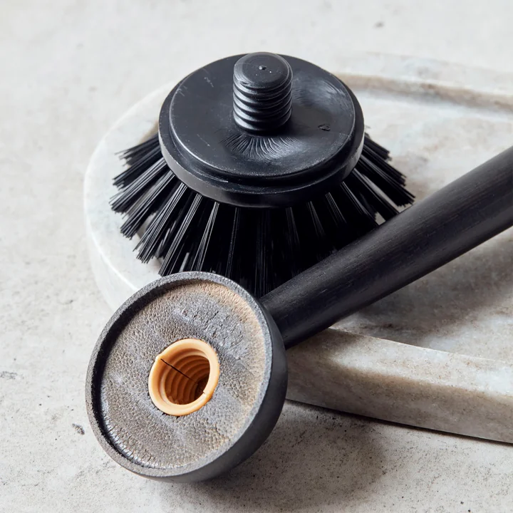 Sink brush from tree bus from Meraki