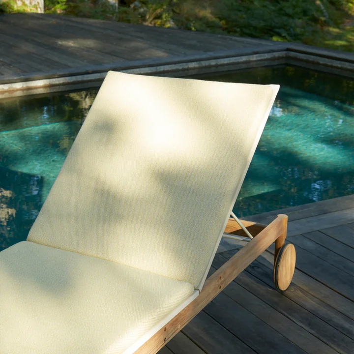 Pelago sun lounger from Skagerak