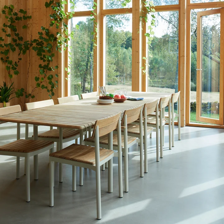 Pelago table and chairs by Skagerak