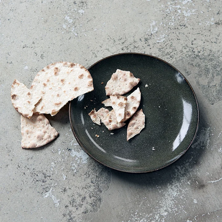 Lake Earthenware plate from House Doctor in color green