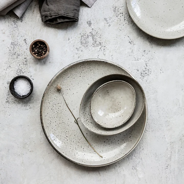 Lake Bowls and plates from House Doctor