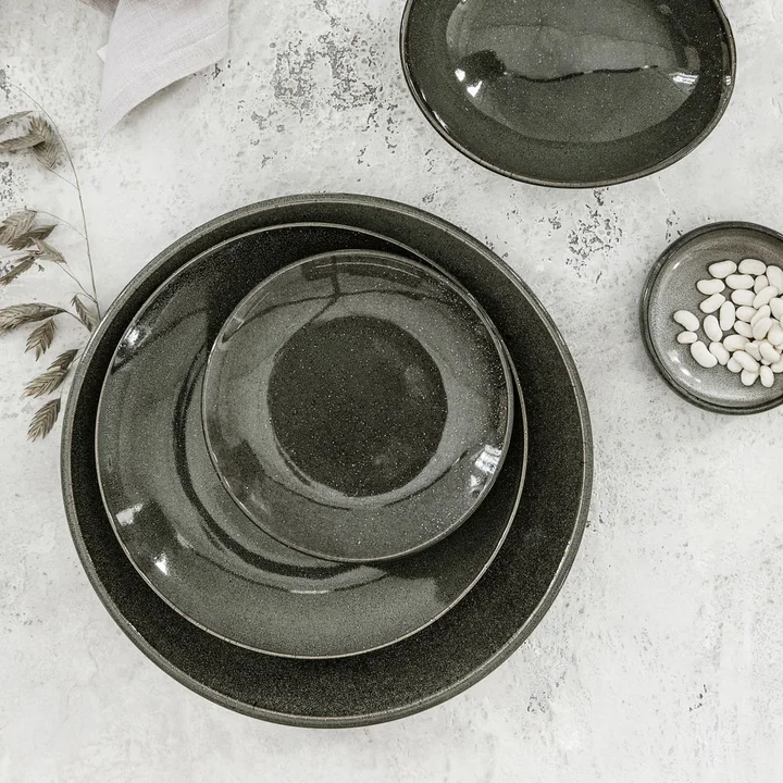 Lake Earthenware plate from House Doctor in color green