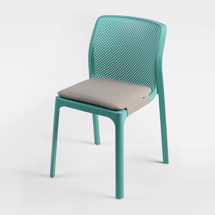 Bit Chair with seat cushion from Nardi in color gray