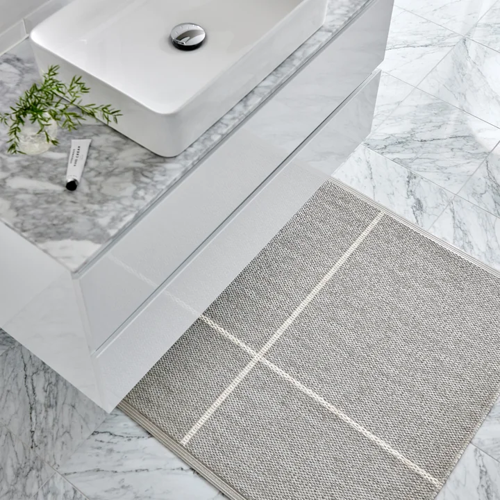 Fred Reversible carpet from Pappelina