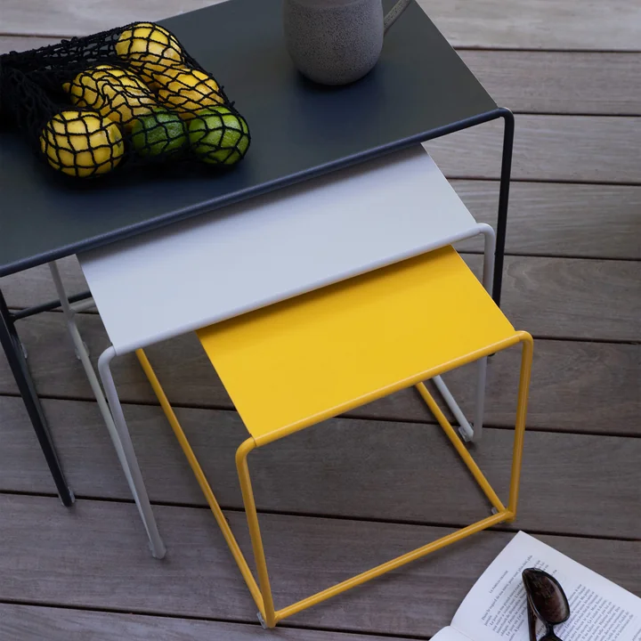 Oulala Set tables, anthracite / clay gray / honey of Fermob