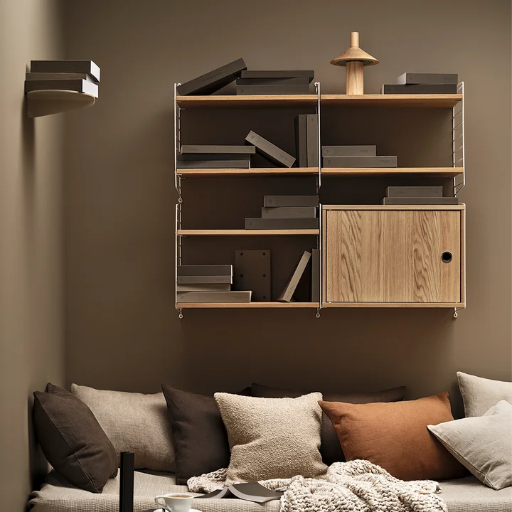 Cupboard module with door from String