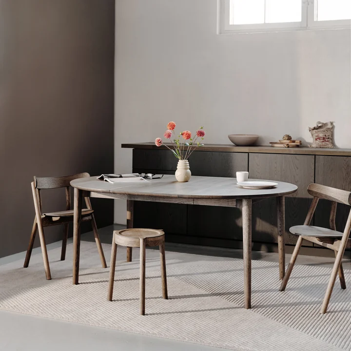 Expand Dining table from Northern