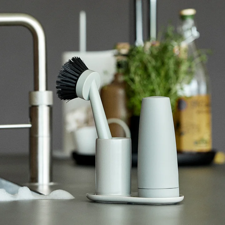 Singles Dishwashing set from Zone Denmark in mud