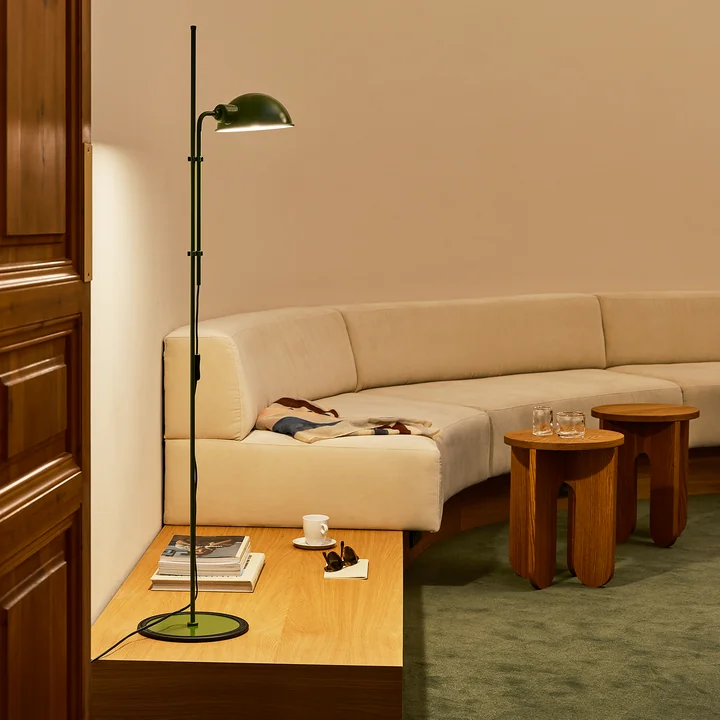 Funiculí Floor lamp, H 135 cm, green by marset