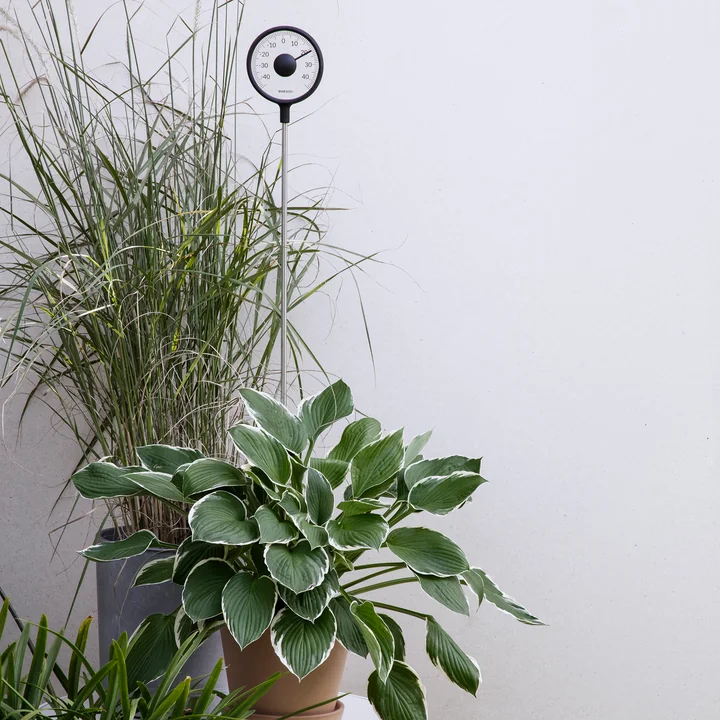Outdoor thermometer from Eva Solo in the color black (with rod)