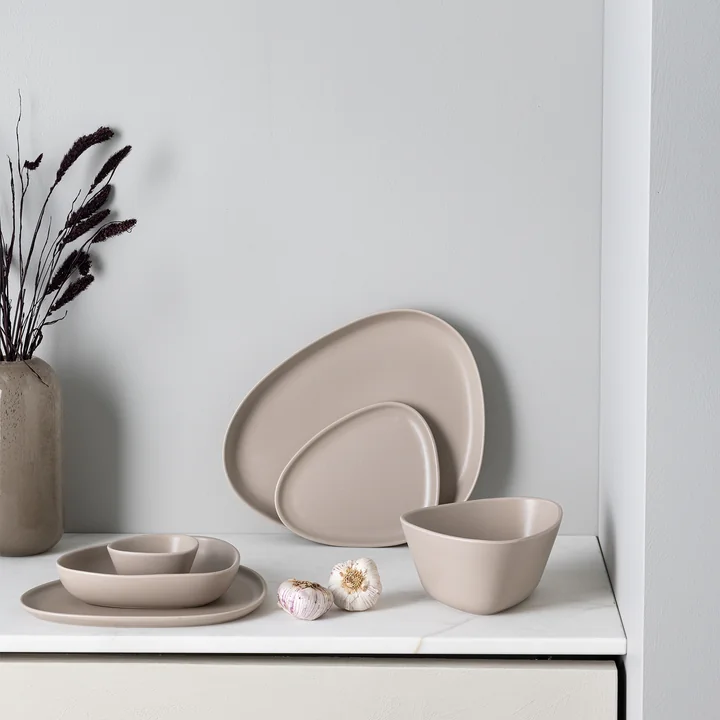 Curve Stoneware Shell from Lind DNA